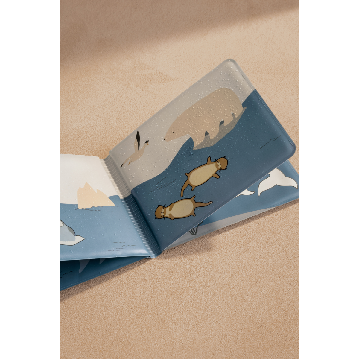 Liewood Livre de Bain WAYLON - Arctic Sea / Ocean view - Jouet de bain