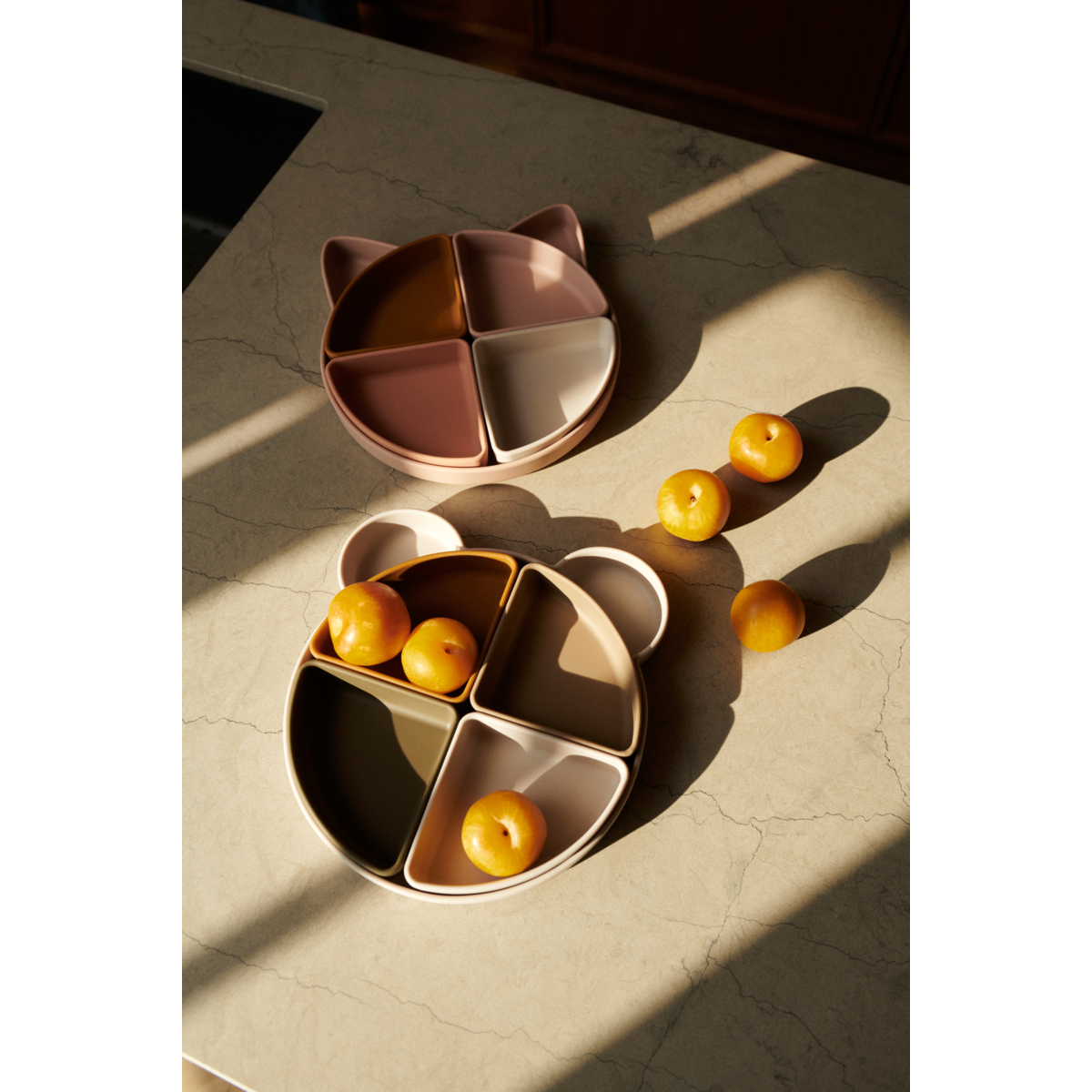 Liewood Assiette à compartiment Arne - Cat rose multi mix - Assiettes