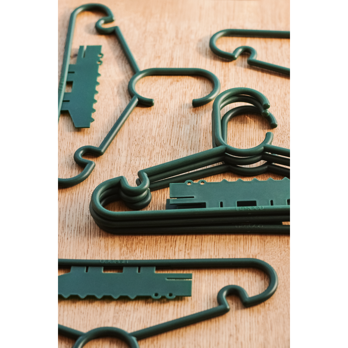 Liewood Cintre avec détails animaux Falton lot de 8 - Garden green - Porte-manteau