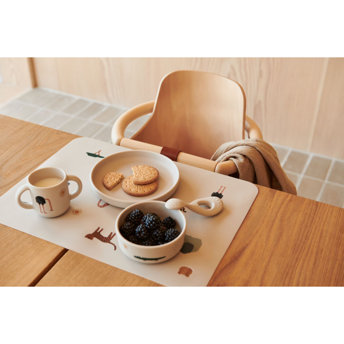 Liewood Set de Vaisselle en Silicone VIVI - Safari sandy mix - Ensemble de vaisselle