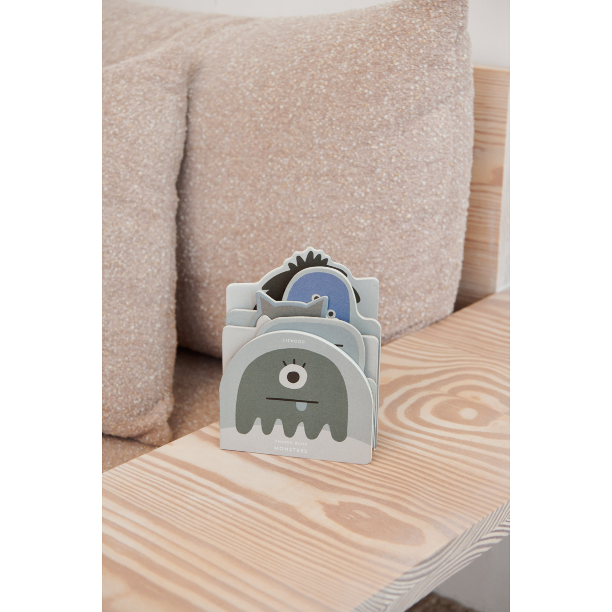 Liewood Livre de forme spéciale Jade - Monster / Mist - Livre pour bébé