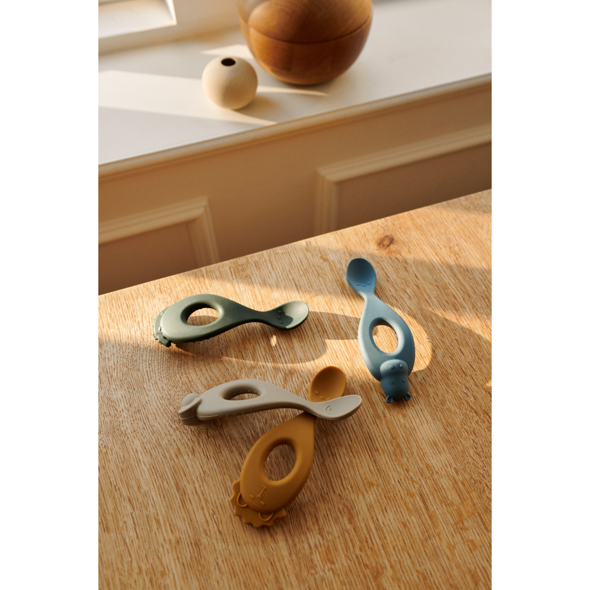 Liewood Lot de 4 cuillères en silicone Liva - Safari/blue multi mix - Couverts