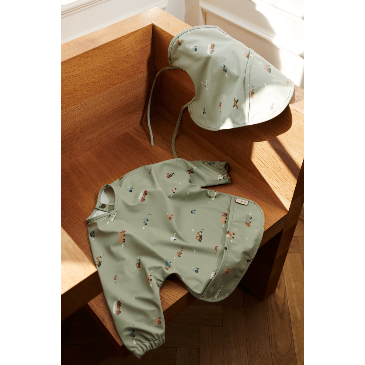 Liewood Bavoir Lai - Vehicles/dove blue mix - Bavoir