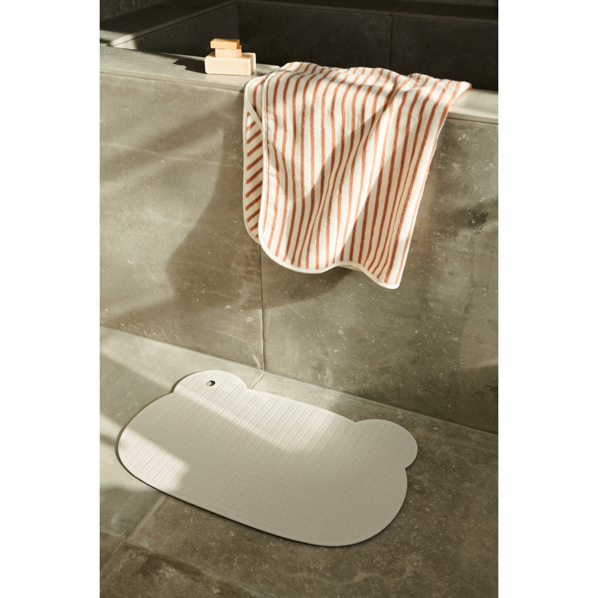 Liewood Tapis de bain marin - Mr bear sandy - Tapis de bain