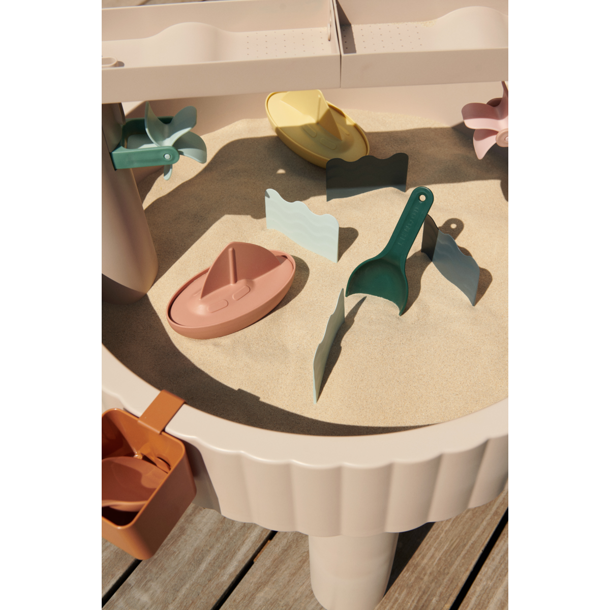 Liewood Table d'activités Sepp - Sandy multi mix - Jouet d'extérieur