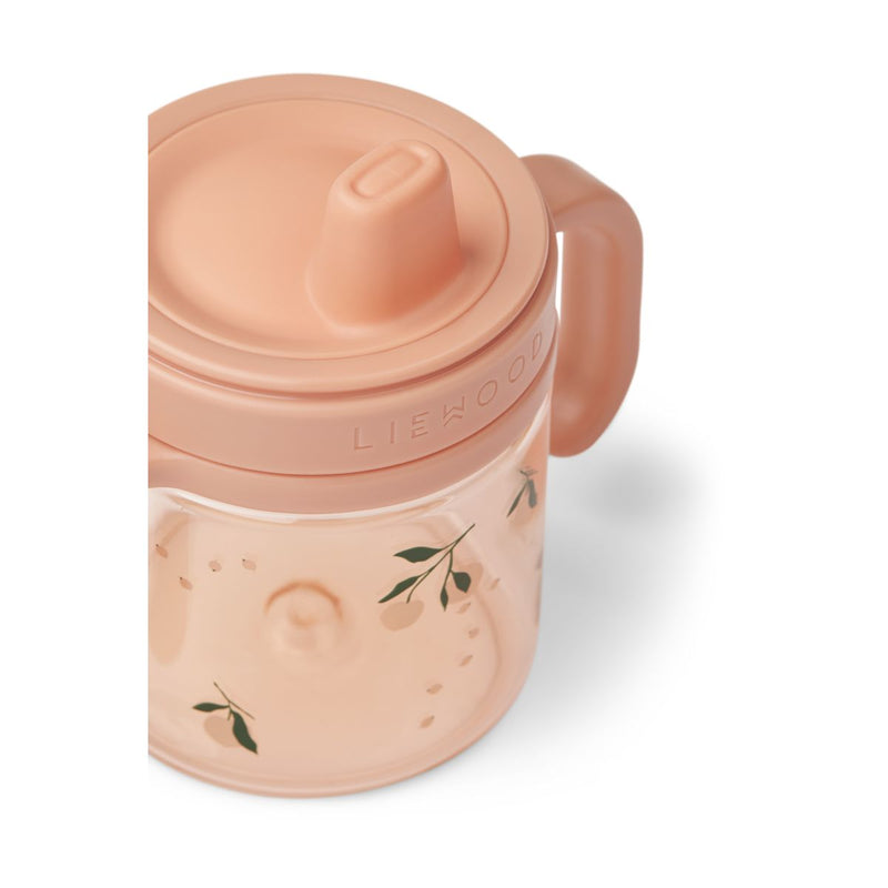 Liewood Tasse à bec KYLO en tritan 280 ml - Peach / Sea shell - Gobelet